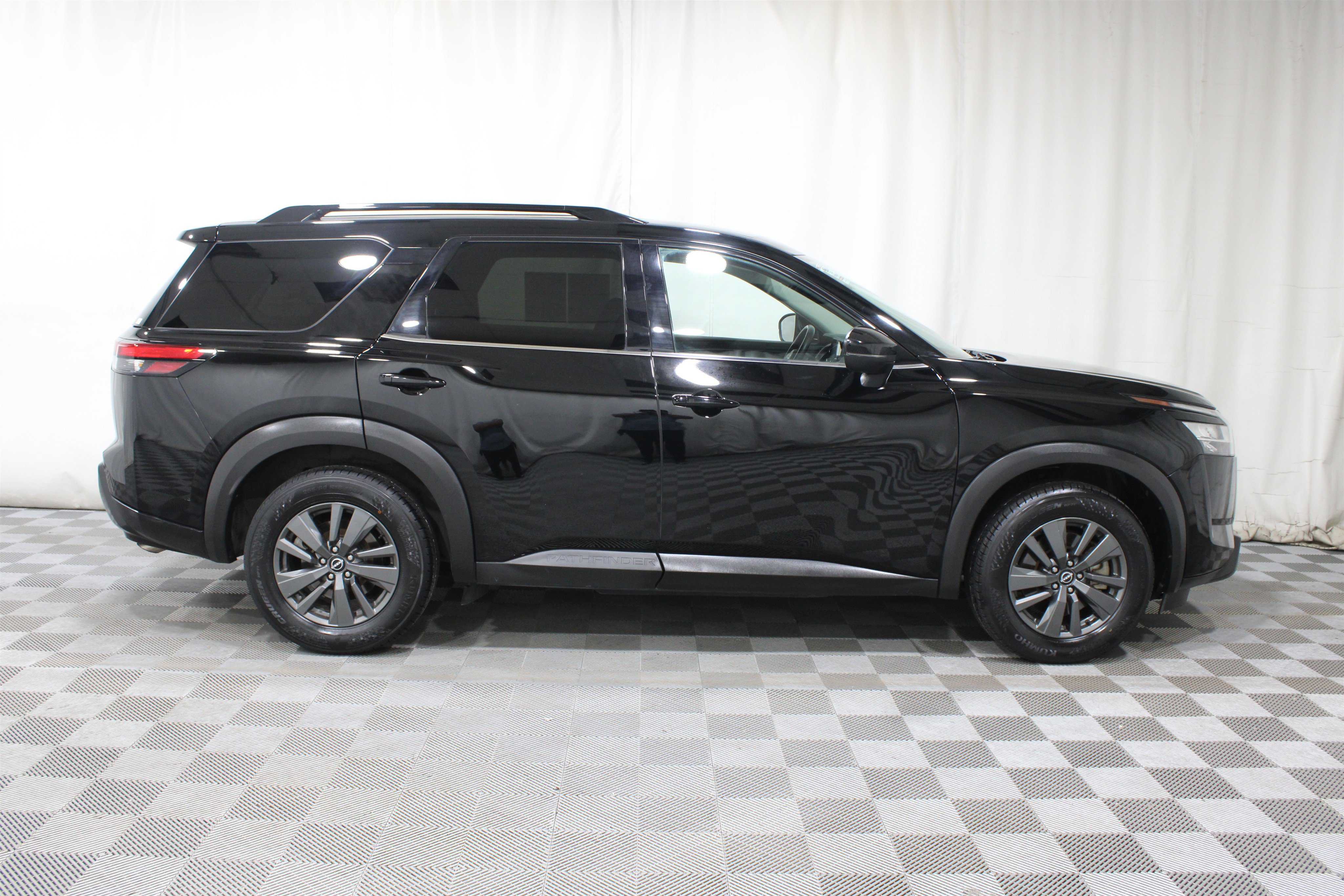 Used 2022 Super Black Nissan SV image 30