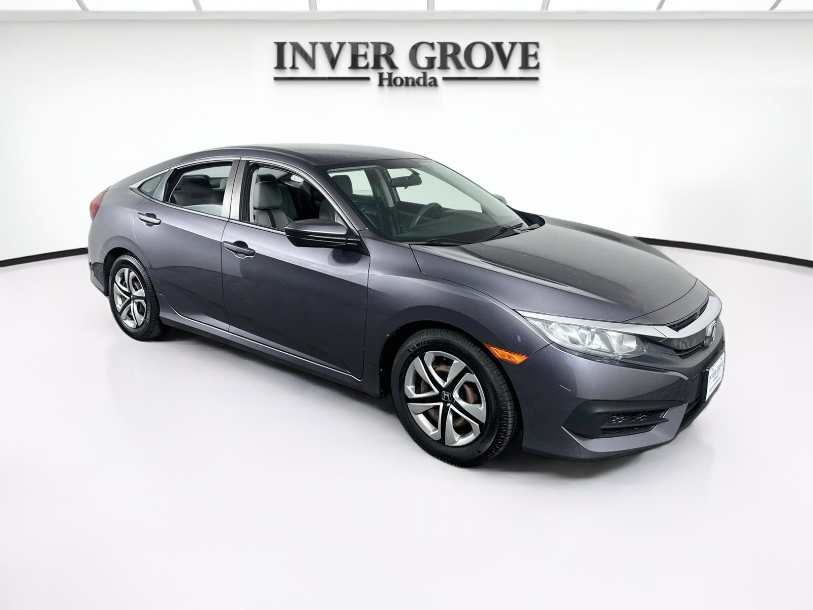 Used 2016 Modern Steel Metallic Honda LX image 3