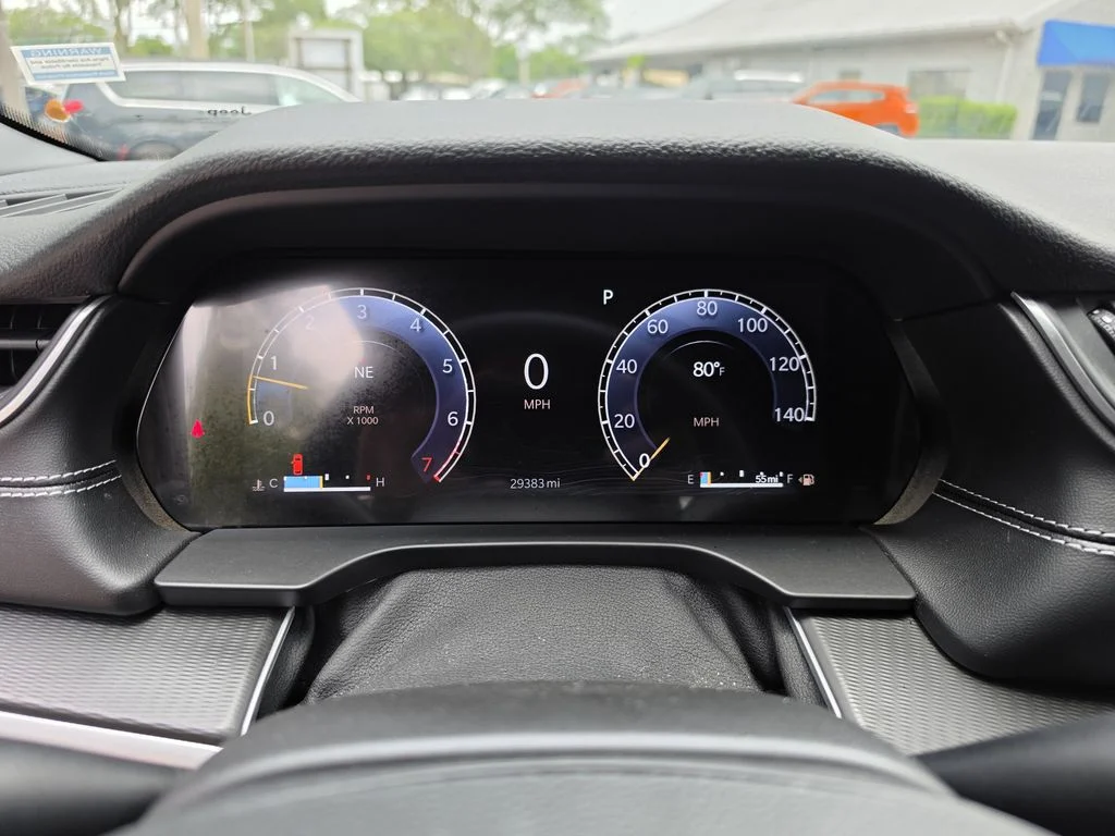 Used 2025 Diamond Black Jeep Altitude X image 32