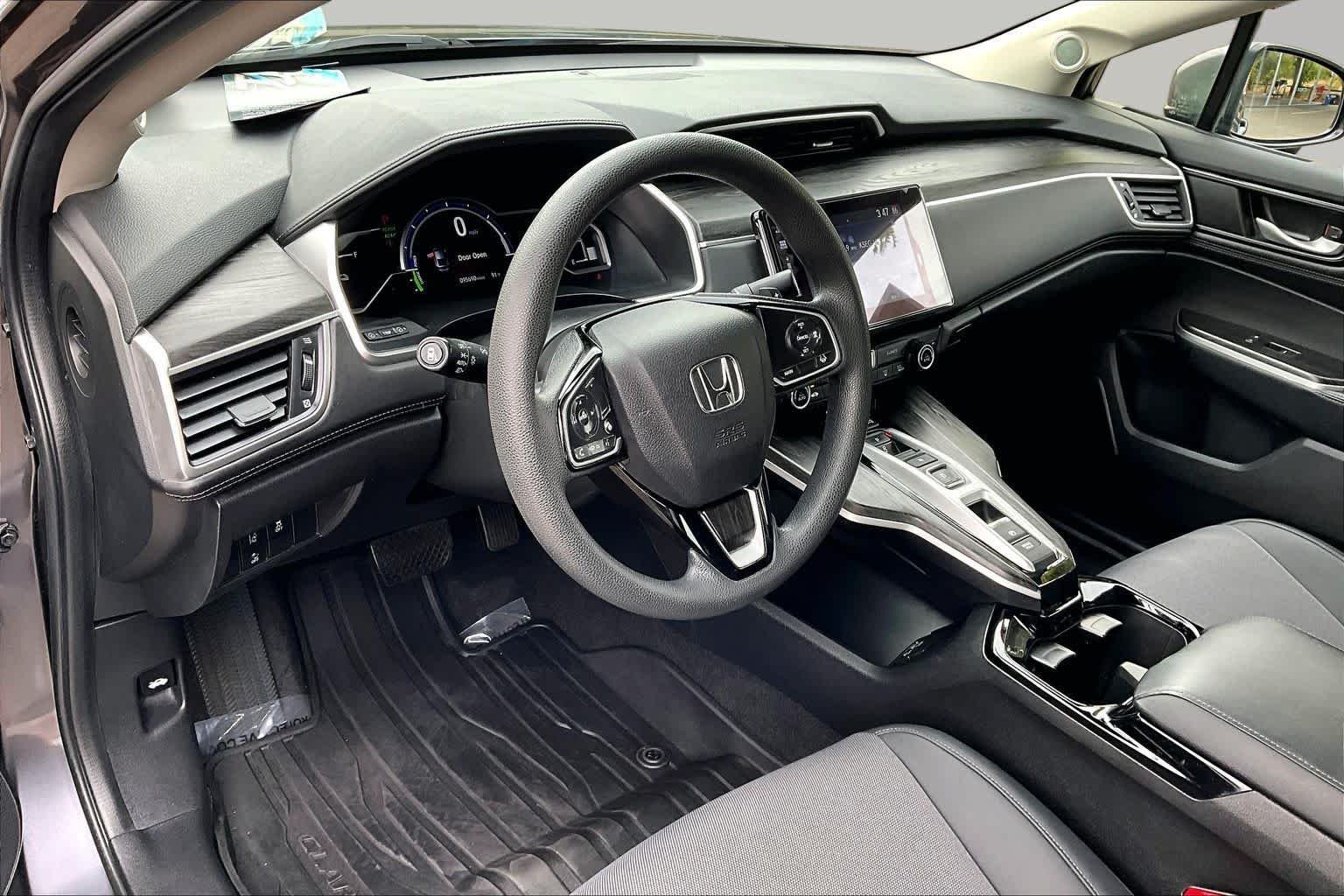 Used 2020 Modern Steel Metallic Honda  image 17