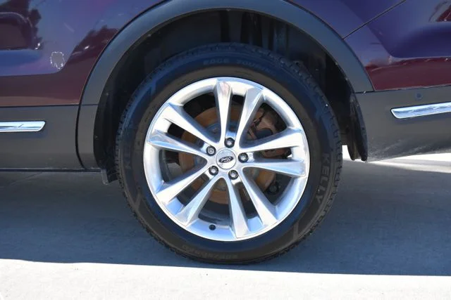 Used 2019 Red Ford Limited image 8
