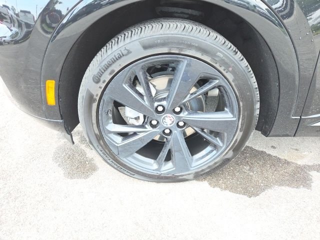 Used 2023 Black Buick Essence image 9
