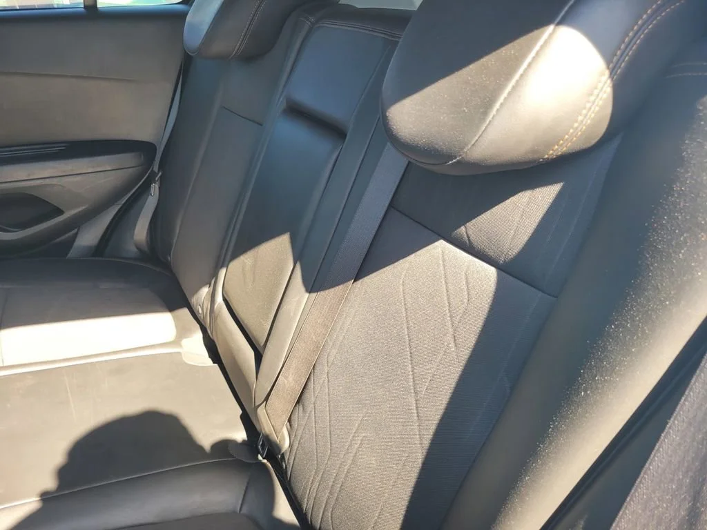 Used 2022 Summit White Chevrolet LT image 17