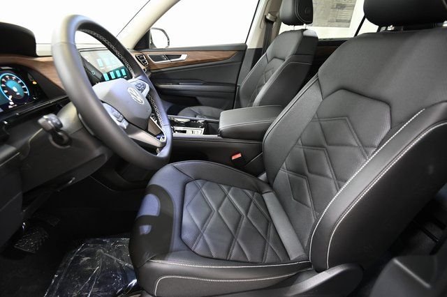 2026 Volkswagen Atlas SE w/Tech - Photo 7