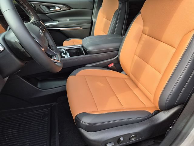 2027 Chevrolet Traverse Z71 - Photo 13