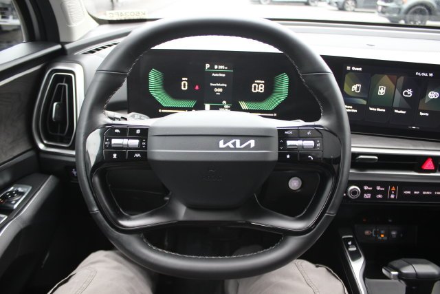 Used 2026 White Kia X-Line EX image 14