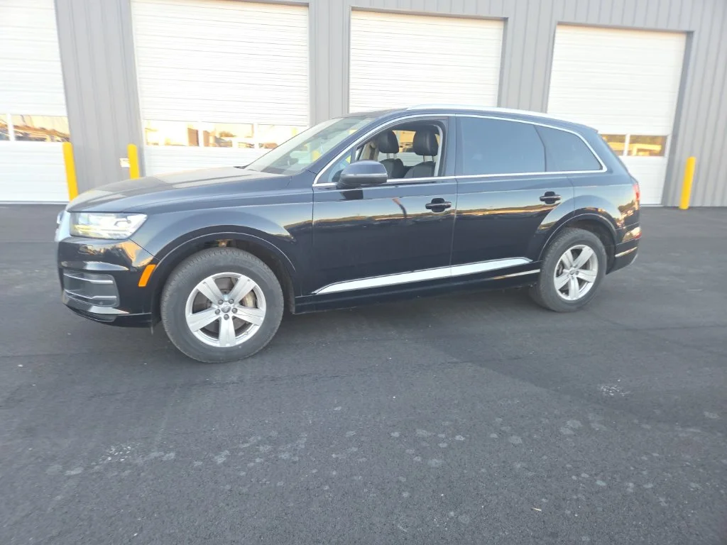 Certified Used 2019 Black Audi 45 Premium Plus image 4