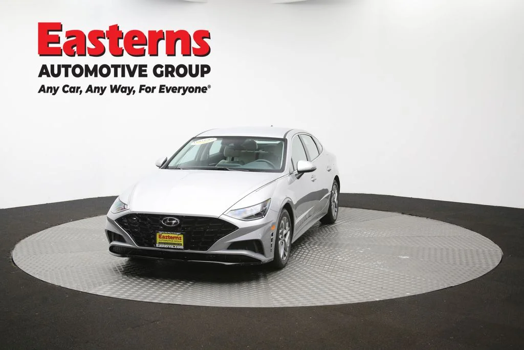 Used 2023 Silver Hyundai SEL image 53