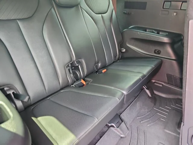 Used 2024 Gray Hyundai SEL image 12