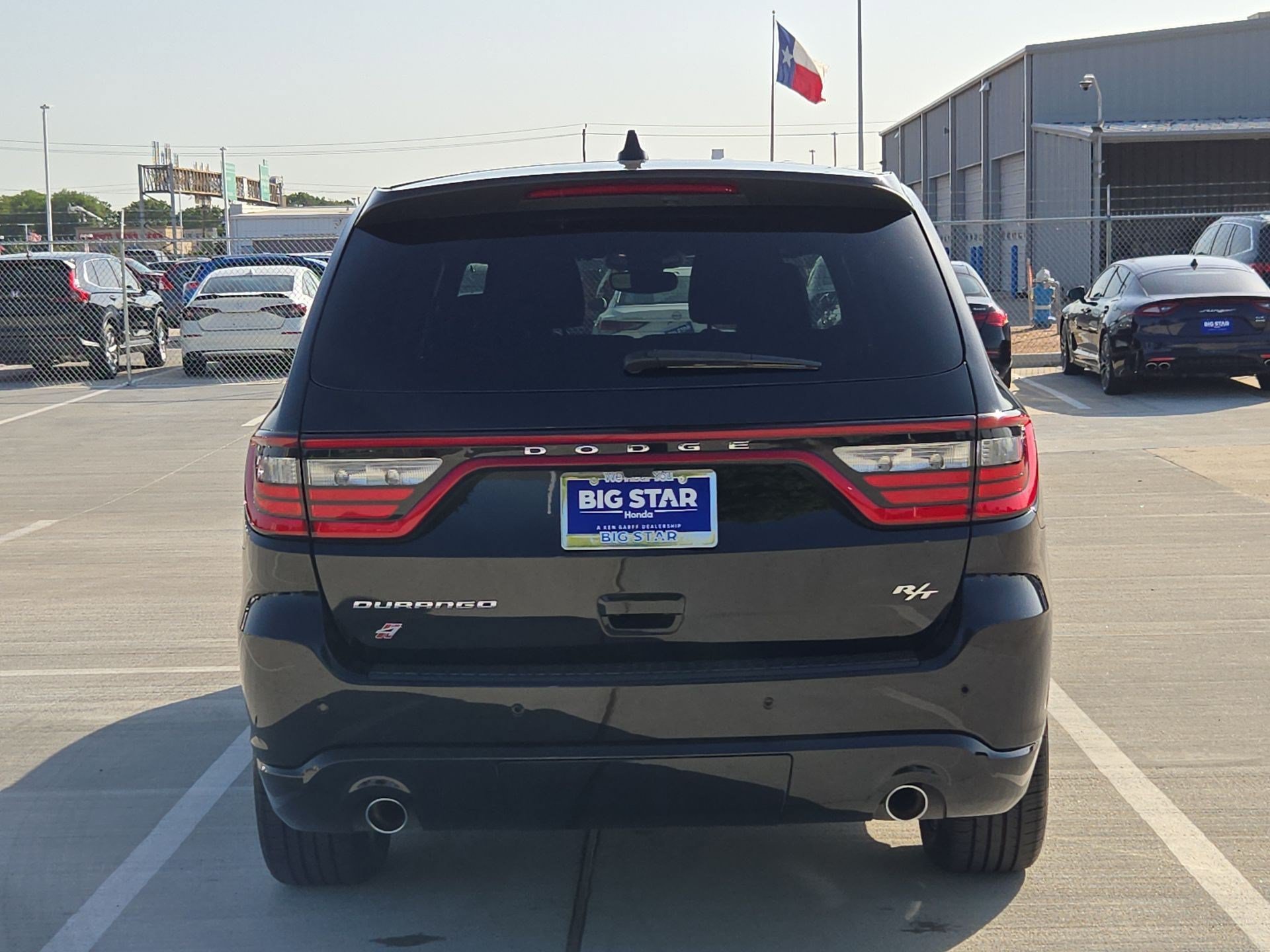Used 2022 DB Black Clearcoat Dodge R/T image 4