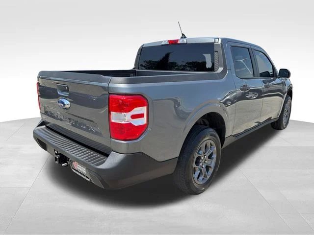 Used 2024 Gray Ford XLT image 7