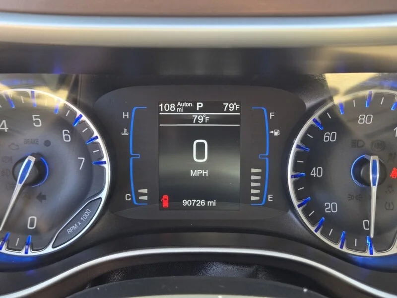 Used 2017 Molten Silver Chrysler Touring image 17