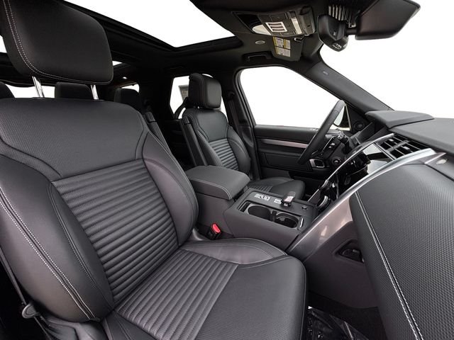 Used 2025 Blue Land Rover Dynamic SE image 16