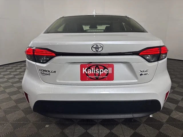 New 2026 Wind Chill Pearl <sup>1</sup> Toyota  XLE image 24