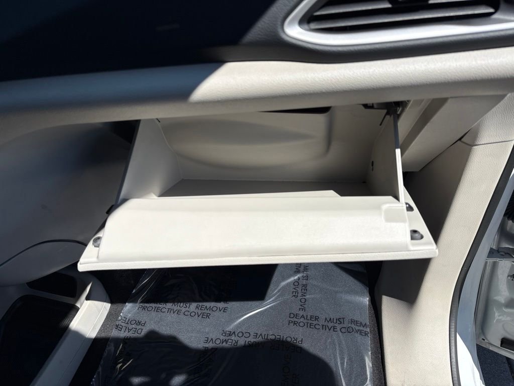 Used 2022 White Chrysler Touring L image 24