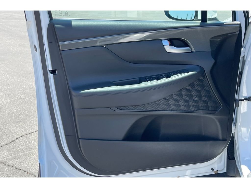 Used 2023 Serenity White Pearl Hyundai SE image 11