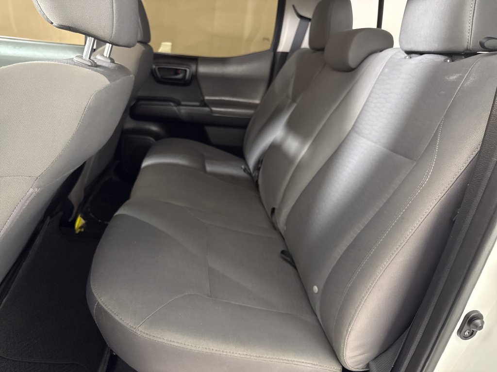 Used 2016 White Toyota SR image 13