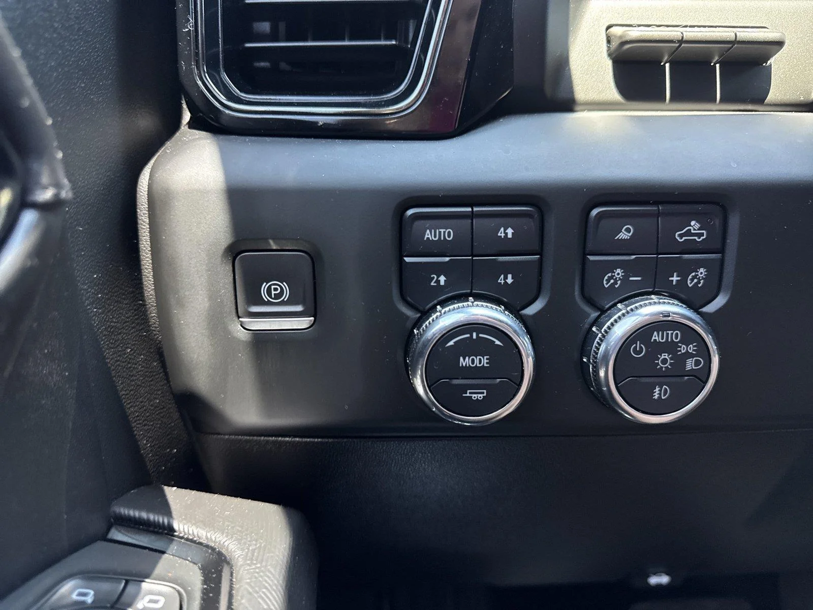 Used 2024 Summit White GMC AT4X image 20