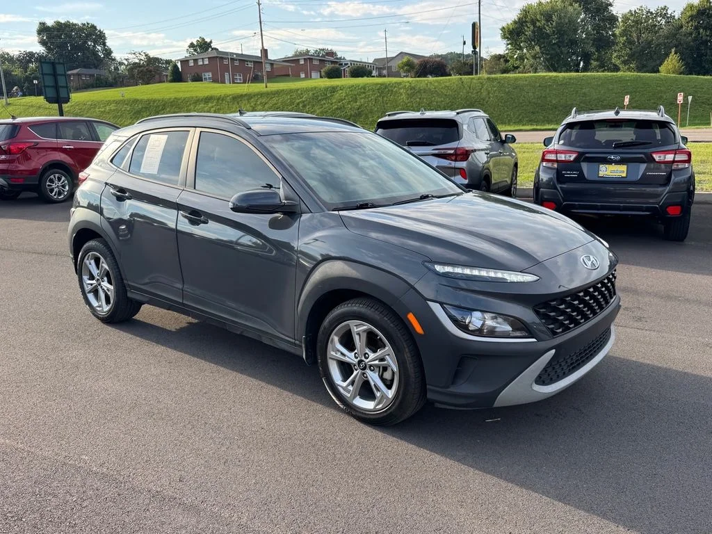 Used 2023 Gray Hyundai SEL image 2