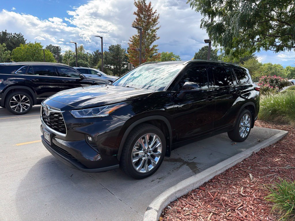 Used 2022 Brown Toyota Limited image 1