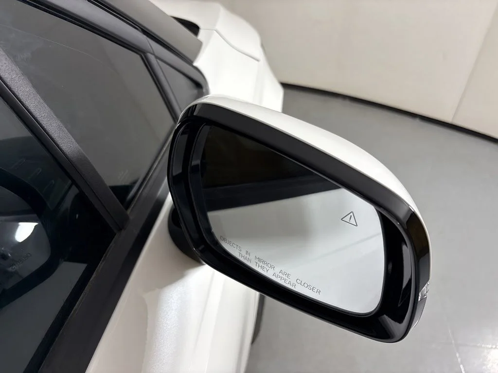 New 2026 Snow White Pearl Kia EX image 14