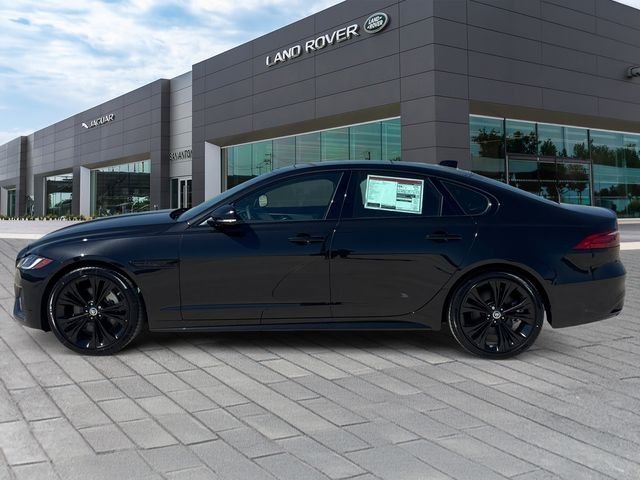 New 2024 Santorini Black JAGUAR P300 R-DYNAMIC SE AWD image 2