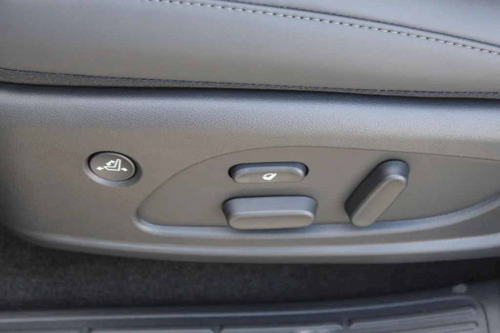 New 2026 Silver Hyundai Calligraphy image 18