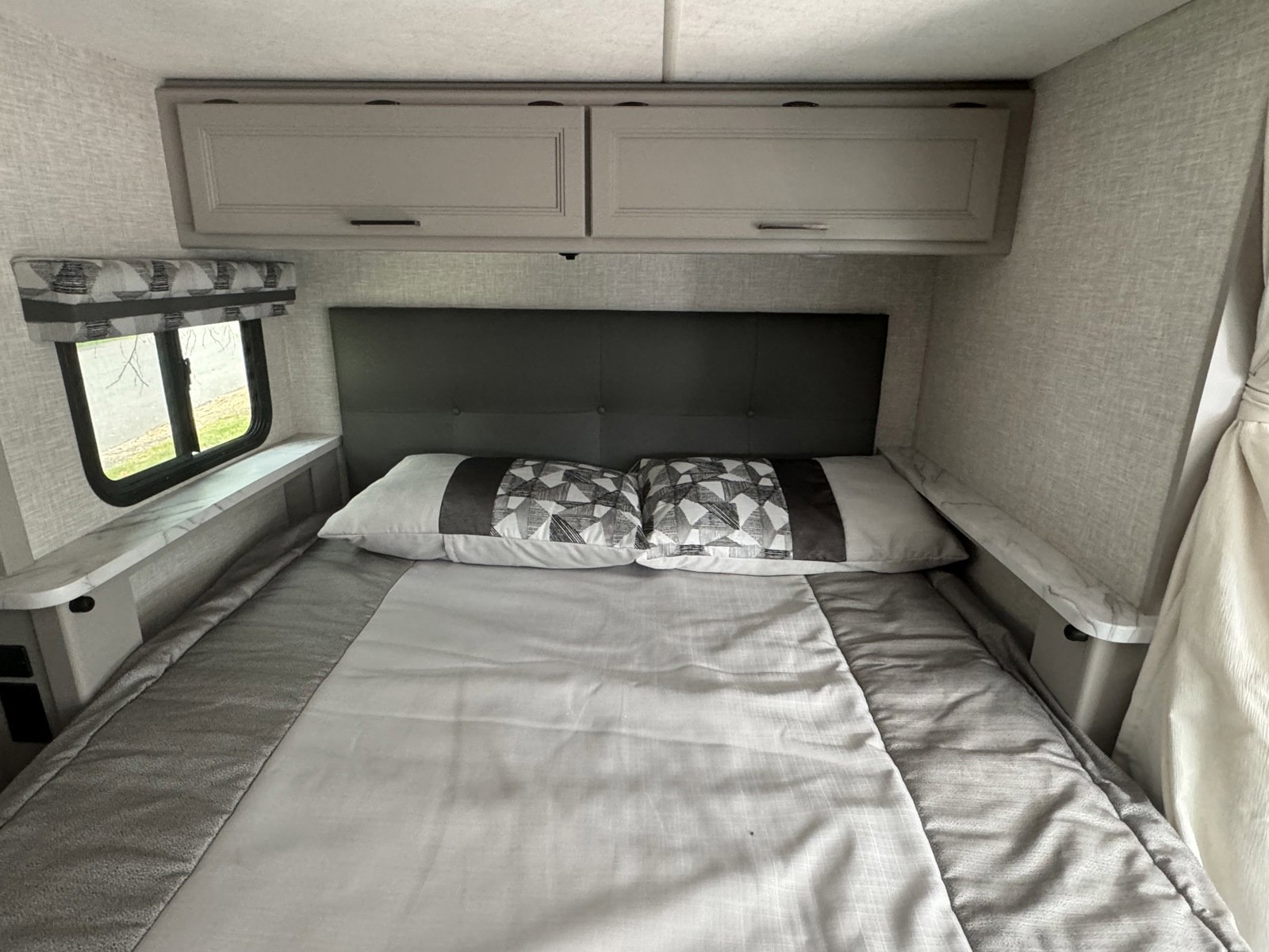 New 2025 Tan Thor Motor Coach 23TW image 12