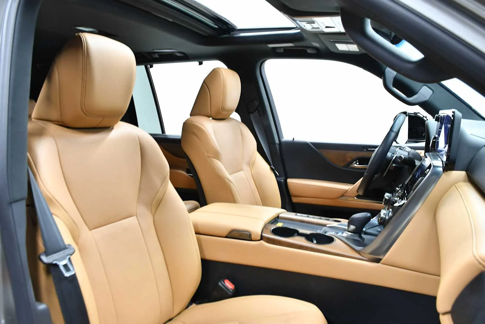 Used 2025 Atomic Silver Lexus Luxury image 23