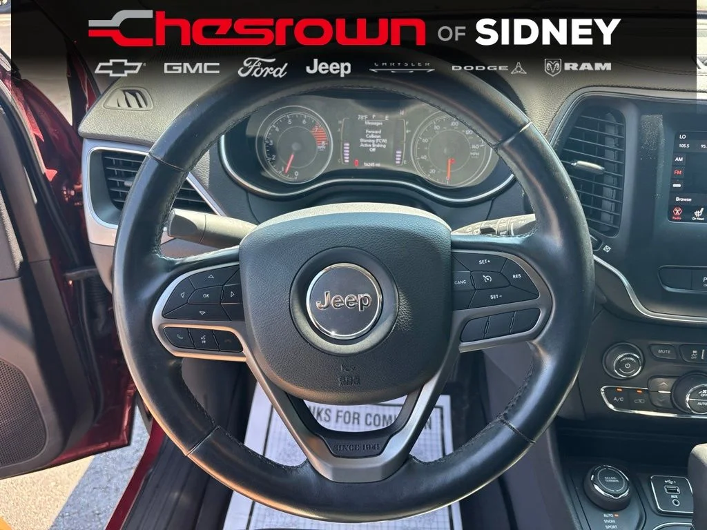 Used 2020 Red Jeep Latitude Plus image 14