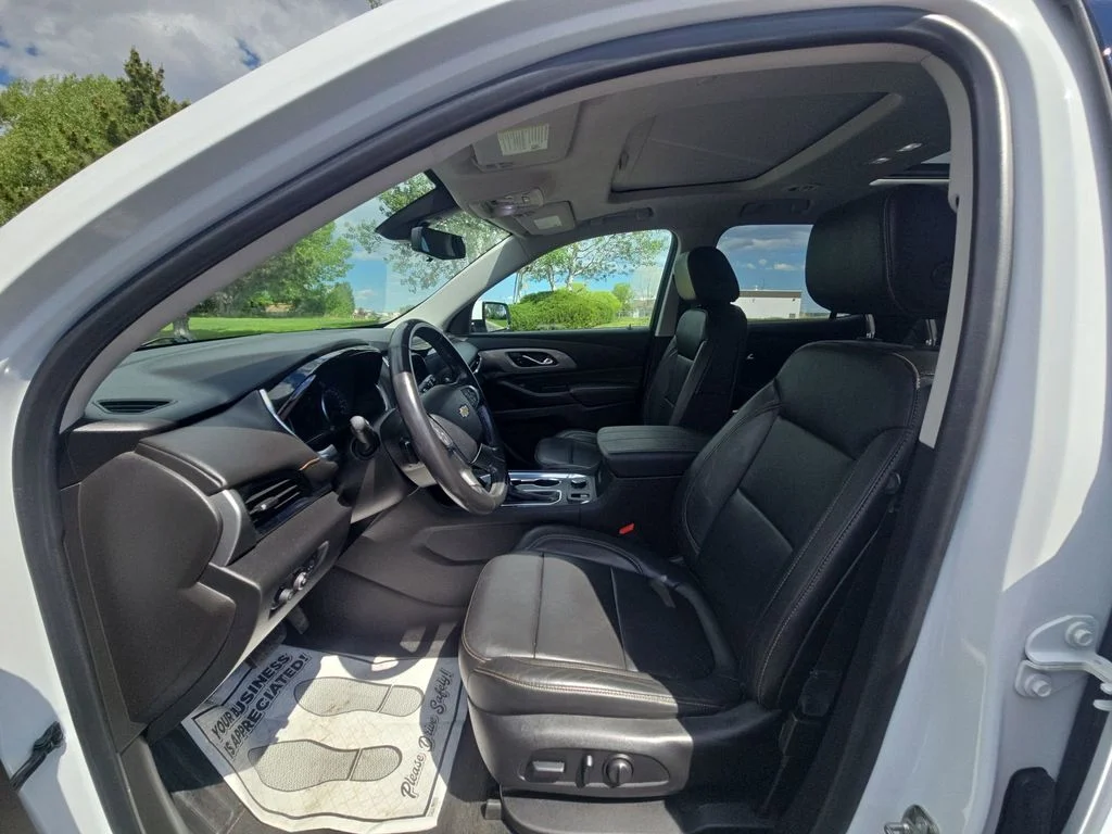 Used 2019 White Chevrolet RS image 26