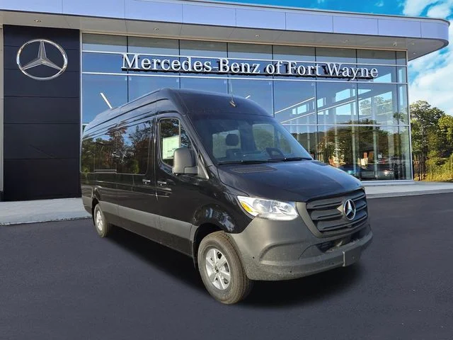 2026 Mercedes-Benz Sprinter 2500 170 WB High Roof's photo
