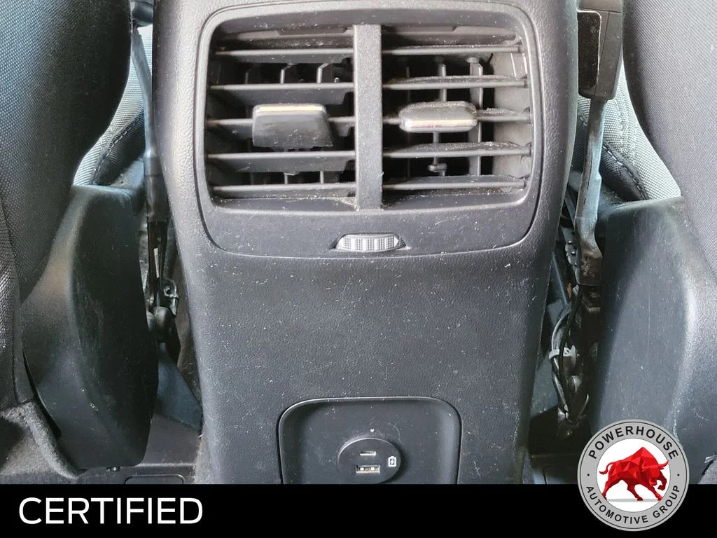 Used 2020 Silver Ford SE image 17