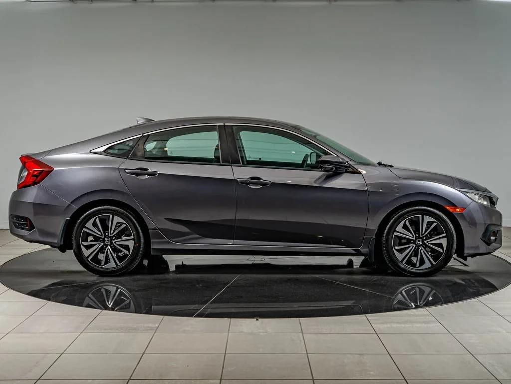 Used 2017 Gray Honda EX-L image 4