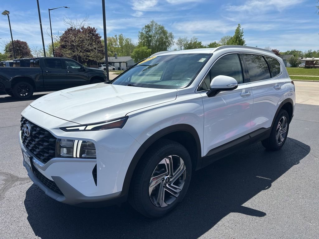 Used 2023 White Hyundai SEL image 2