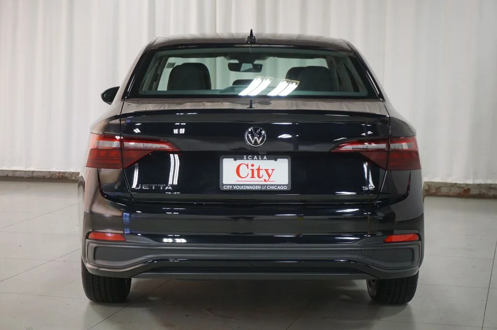 Used 2024 Deep Black Volkswagen 1.5T SE image 8