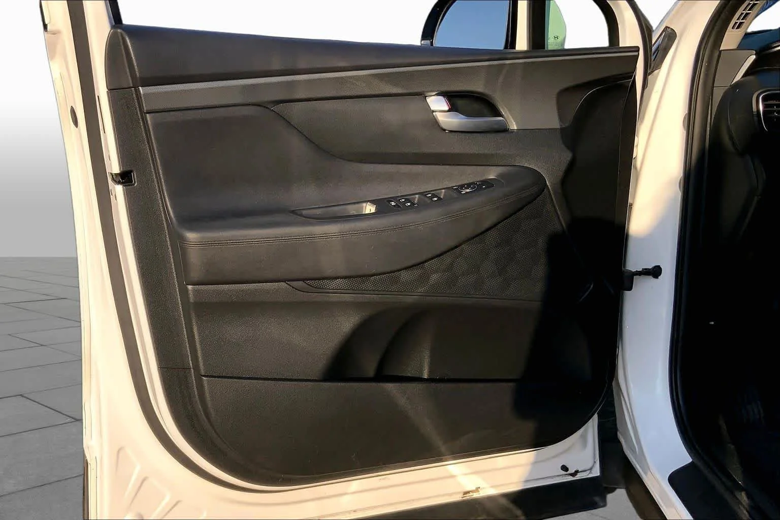 Used 2023 Serenity White Pearl Hyundai SEL image 18