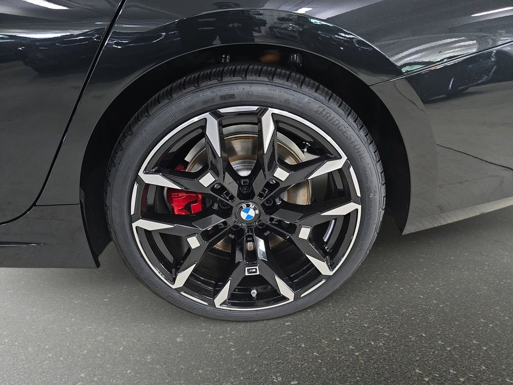 New 2026 Black Sapphire Metallic BMW 330i image 21