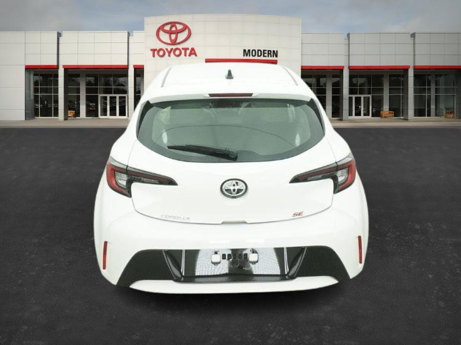 2026 Toyota Corolla Hatchback SE - Photo 17