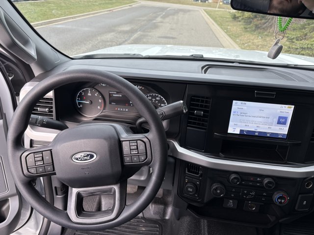 2026 Ford F-550 Super Duty Chassis Cab XL - Photo 39