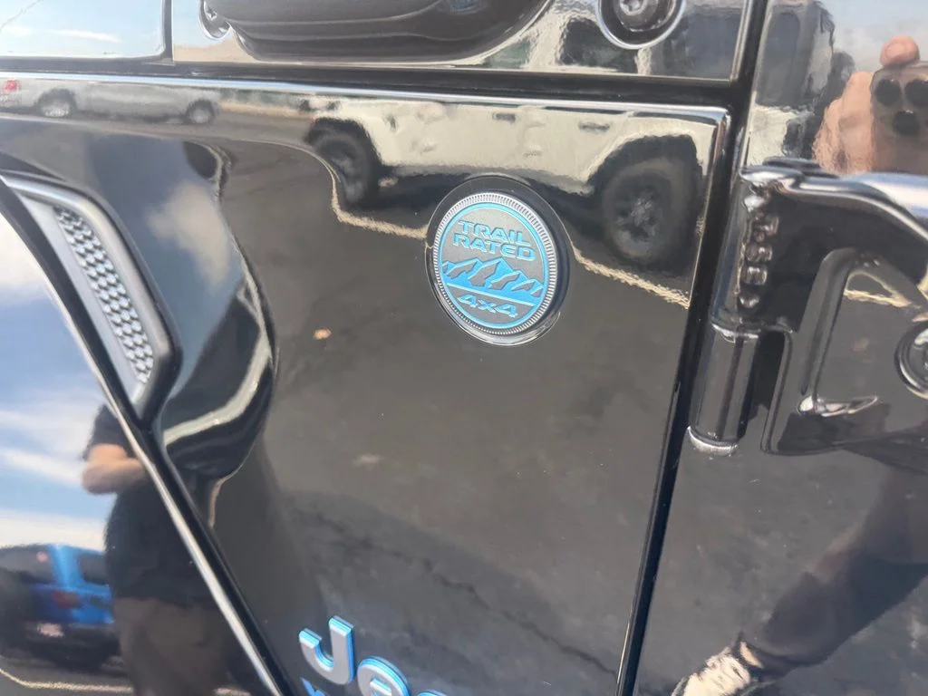 Used 2025 Black Jeep Sahara 4xe image 12