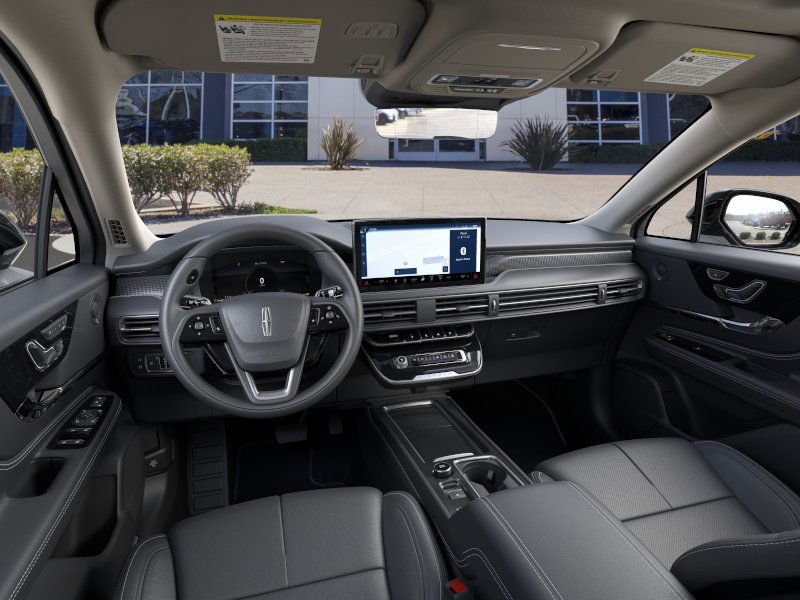 New 2025 Pristine White Lincoln Grand Touring image 37