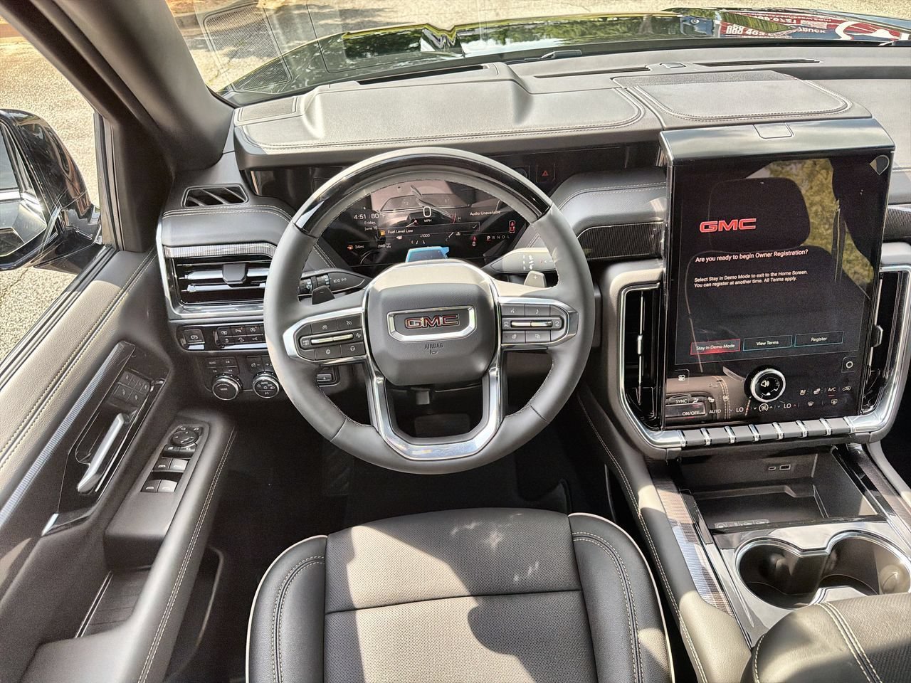 2026 GMC Yukon XL Elevation - Photo 10