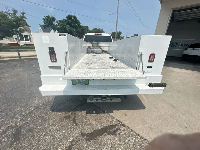 Used 2022 White Chevrolet Work Truck image 22