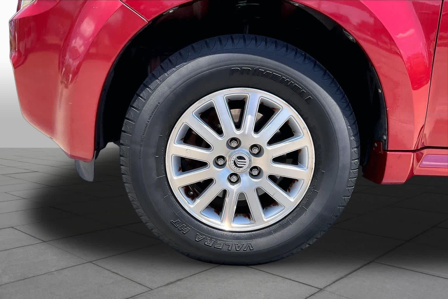 Used 2010 Sangria Red Metallic Mercury Premier image 10
