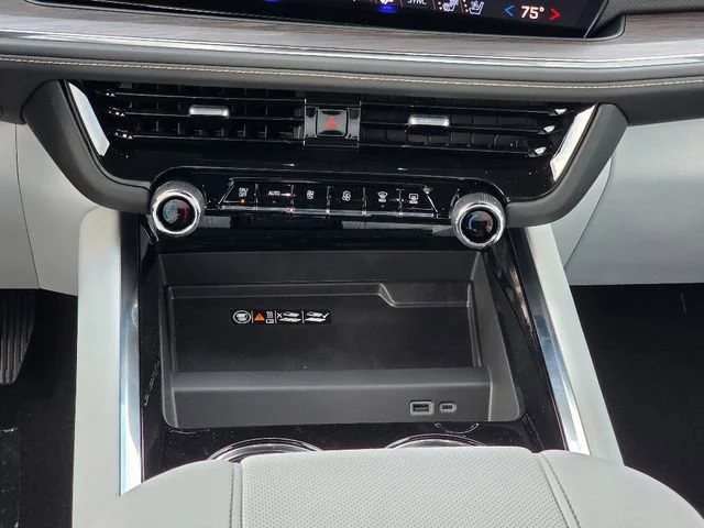2026 Chevrolet Tahoe Premier - Photo 13