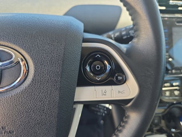 Used 2016 White Toyota Three Touring image 20
