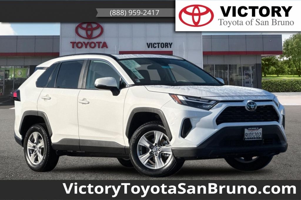 Certified Used 2025 White Toyota XLE image 1