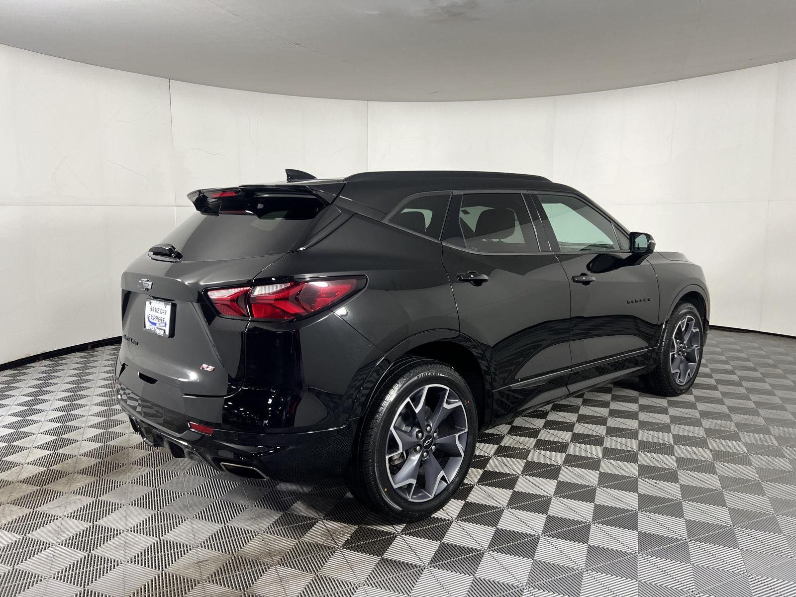 Used 2021 Black Chevrolet RS image 25