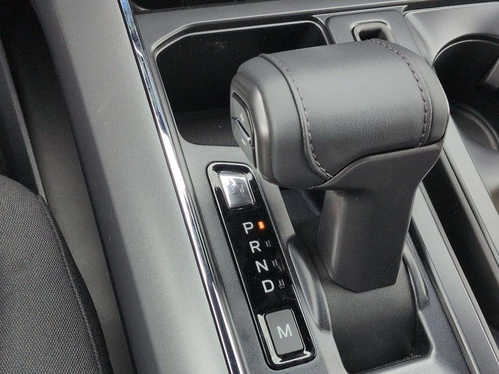 New 2026 Carbonized Gray Metallic Ford XLT image 49